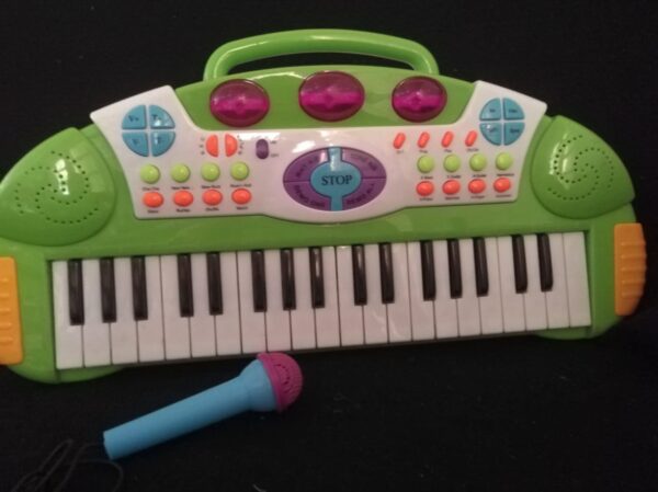 (054) Piano design grand modèle. – Image 2