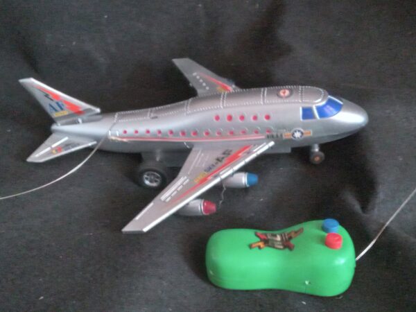 (055) Avion avec telecommande – Image 2