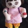 (062) Poupée Dora qui danse et chante.