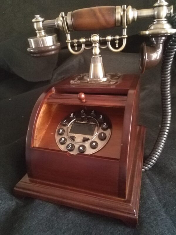 Téléphone fixe rétro